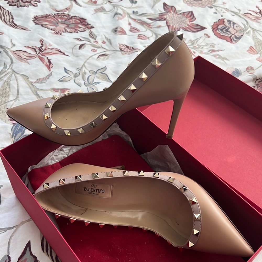 Valentino rock studs